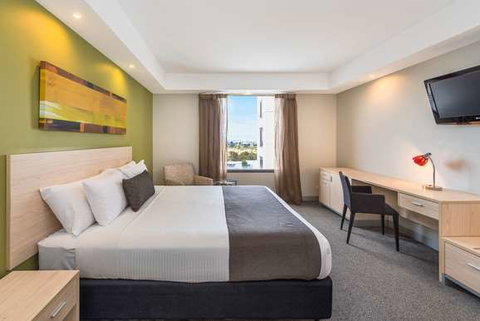 Mantra Tullamarine Hotel - Tourism Adelaide 4