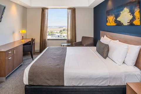 Mantra Tullamarine Hotel - Tourism Adelaide 8