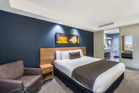 Mantra Tullamarine Hotel - Tourism Adelaide 9