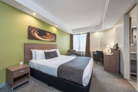 Mantra Tullamarine Hotel - Tourism Adelaide 13