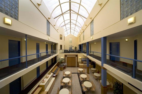 Capital Executive Apt Hotel Canberra - Tourism Adelaide 1