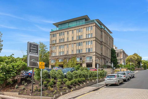 Lenna of Hobart - Tourism Adelaide 4