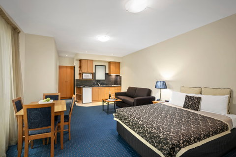 Quest Savoy - Tourism Adelaide 3