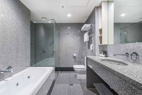 Mantra Tullamarine Hotel - Tourism Adelaide 3