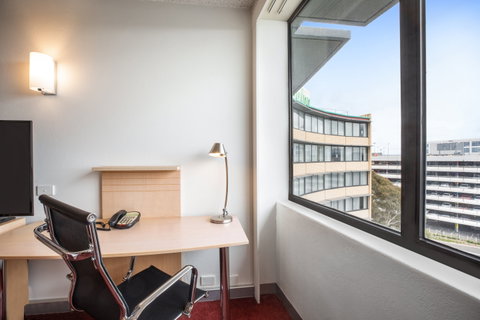 Holiday Inn Melbourne Airport - Tourism Adelaide 5
