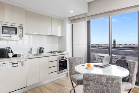 Meriton Suites Church Street, Parramatta - Tourism Adelaide 10