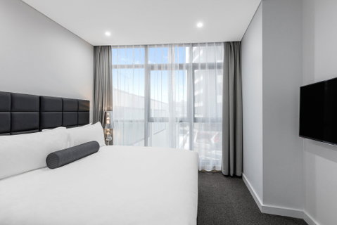 Meriton Suites Church Street, Parramatta - Tourism Adelaide 13