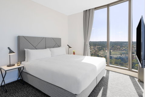 Meriton Suites George St - Tourism Adelaide 0
