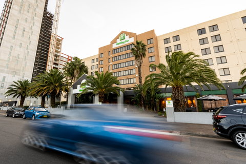 Holiday Inn Parramatta - Tourism Adelaide 1