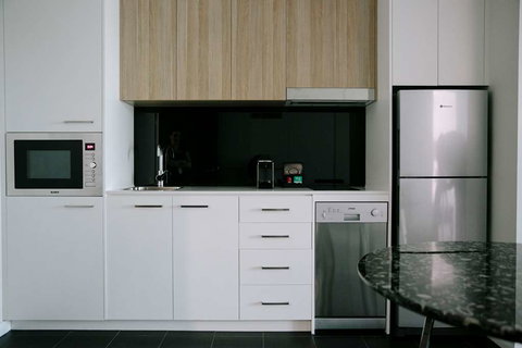 Avenue Hotel Canberra - Tourism Adelaide 7