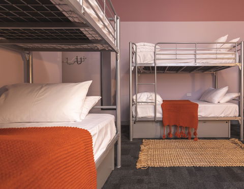 United Backpackers - Tourism Adelaide 5