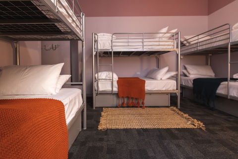 United Backpackers - Tourism Adelaide 6