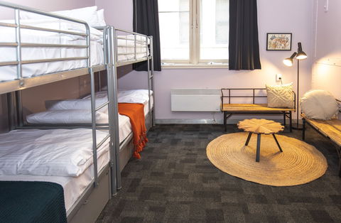 United Backpackers - Tourism Adelaide 12