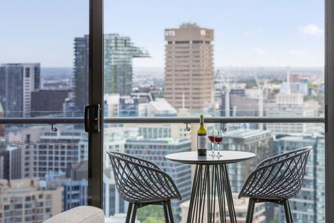 Meriton Suites Campbell Street - Tourism Adelaide 10