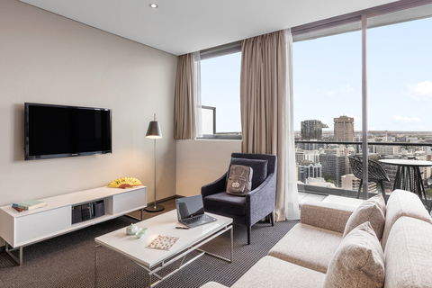 Meriton Suites Campbell Street - Tourism Adelaide 11