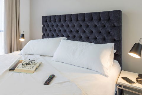 Meriton Suites Campbell Street - Tourism Adelaide 12