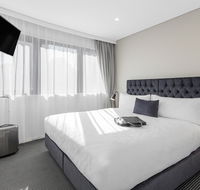 Meriton Suites Kent Street - Tourism Adelaide
