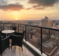 Meriton Suites Pitt Street - Tourism Adelaide