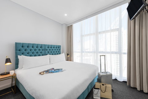 Meriton Suites Pitt Street - Tourism Adelaide 16