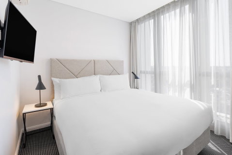 Meriton Suites Zetland - Tourism Adelaide 3
