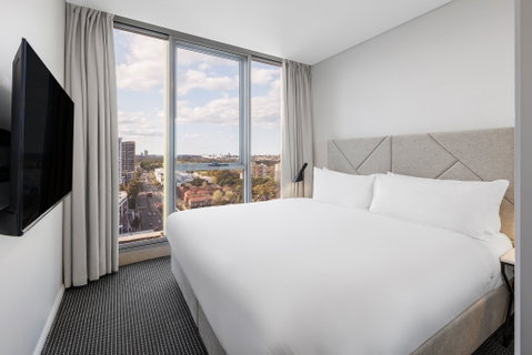 Meriton Suites Zetland - Tourism Adelaide 8