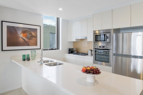 Meriton Suites Zetland - Tourism Adelaide 13