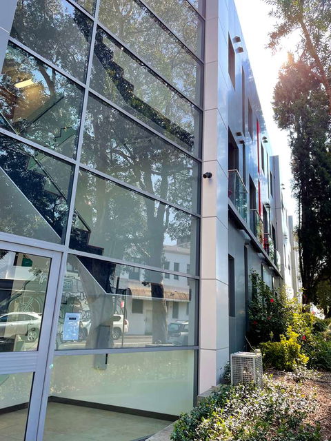 Best Western Plus Camperdown Suites - Tourism Adelaide 2