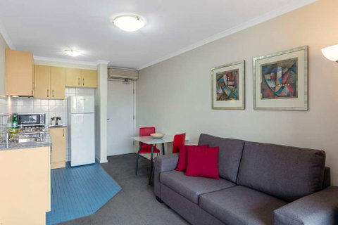 Nesuto Chippendale Sydney Apt Hotel - Tourism Adelaide 7