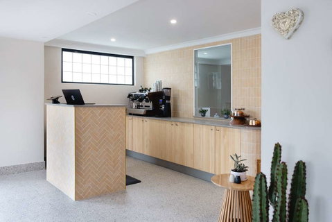 Hotel Hacienda - Tourism Adelaide 1