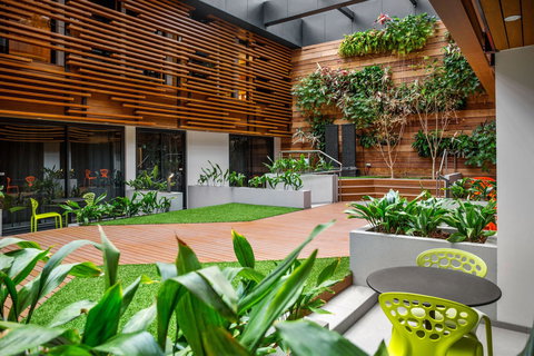 Jasper Hotel - Tourism Adelaide 1