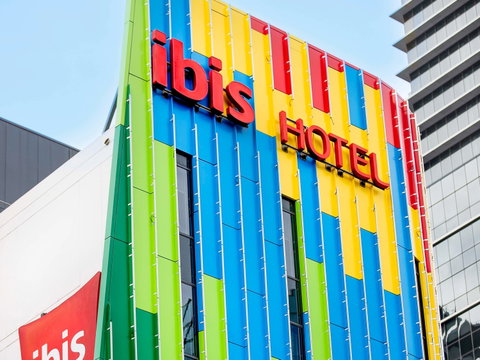 Ibis Sydney Barangaroo - Tourism Adelaide 1