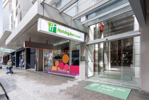 Holiday Inn & Stes Sydney Bondi Junction - Tourism Adelaide 1