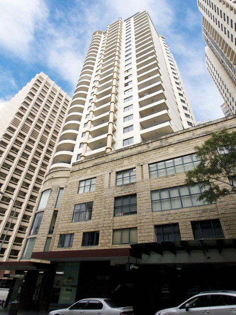 Oaks on Castlereagh - Tourism Adelaide 0