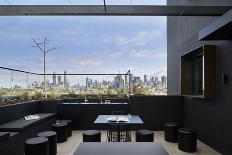Lanbruk Apartment Hotel-Richomnd Hill - Tourism Adelaide 0