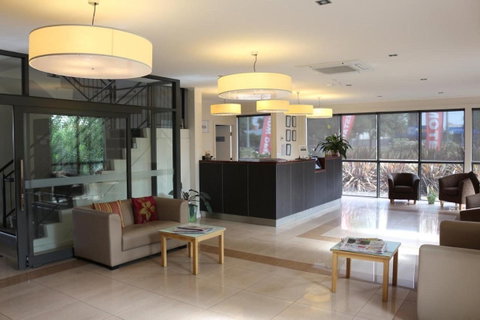 Bairnsdale International - Tourism Adelaide 1