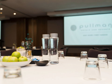 Pullman Quay Grand Sydney Harbour - Tourism Adelaide 9