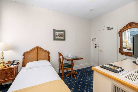 Castlereagh Boutique Hotel, Ascend - Tourism Adelaide 3