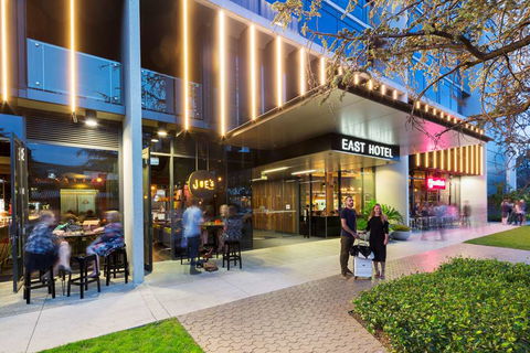 East Hotel - Tourism Adelaide 1