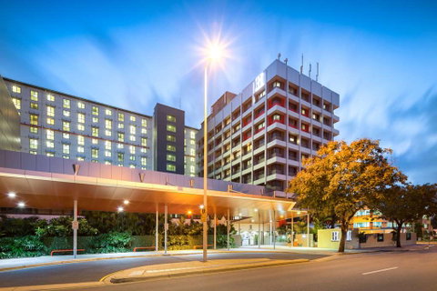 H on Smith Hotel - Tourism Adelaide 0