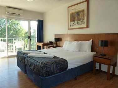 Cullen Bay Resorts - Tourism Adelaide 3