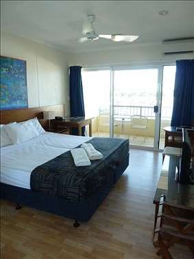 Cullen Bay Resorts - Tourism Adelaide 4