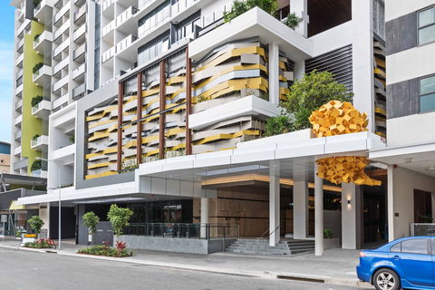 Arise On Hope Street - Tourism Adelaide 0