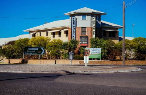 MAS Country Club Motor Inn - Tourism Adelaide 0