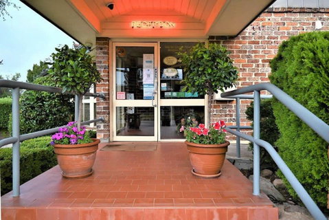 Grand Country Lodge - Tourism Adelaide 0