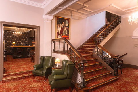 Hadley's Orient Hotel - Tourism Adelaide 2