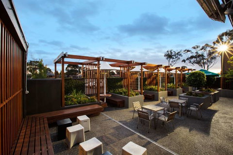 Nightcap at Keysborough Hotel - Tourism Adelaide 9