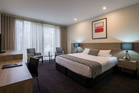 Dingley International Hotel - Tourism Adelaide 3