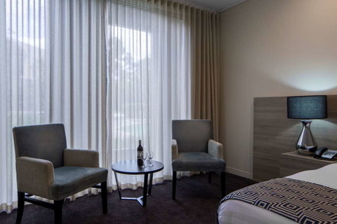 Dingley International Hotel - Tourism Adelaide 6