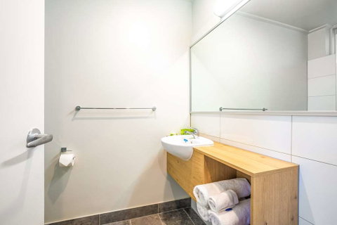 Nightcap at Keysborough Hotel - Tourism Adelaide 4