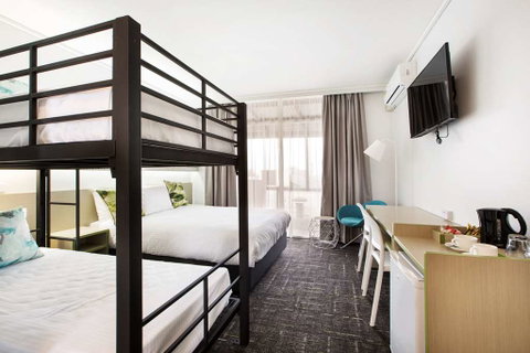 Nightcap at Sandringham Hotel - Tourism Adelaide 9